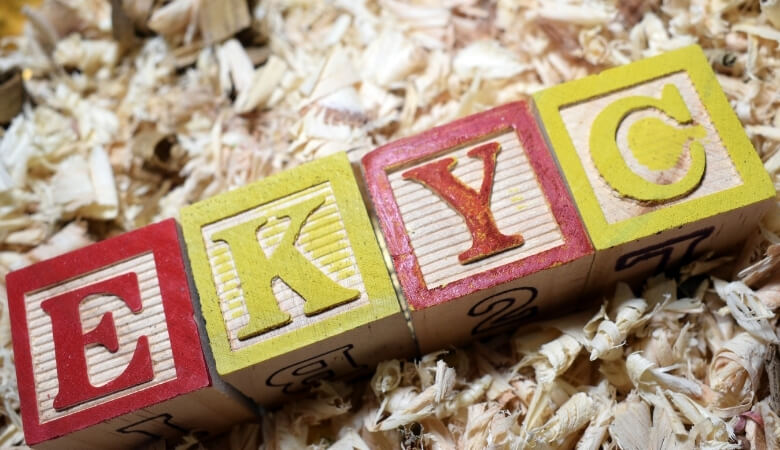V. Tìm hiểu về eKYC trong lĩnh vực ngân hàng